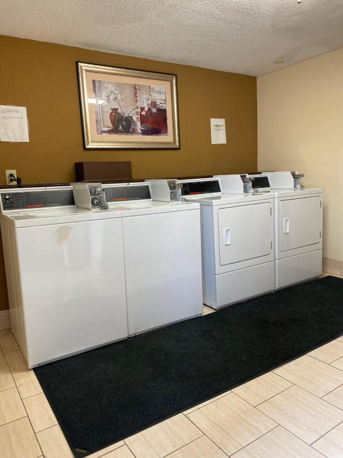 Travelodge By Wyndham Laurel Ft Meade Near Nsa Extérieur photo